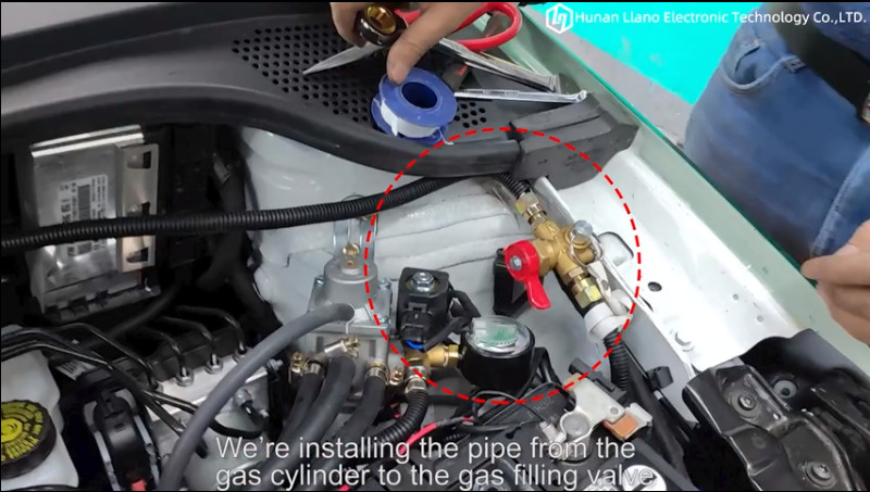 Latest company Cases about 4. Installieren Sie das kohlenstoffarme Stahlgasrohr von der Gasflasche zum GasFüllventil